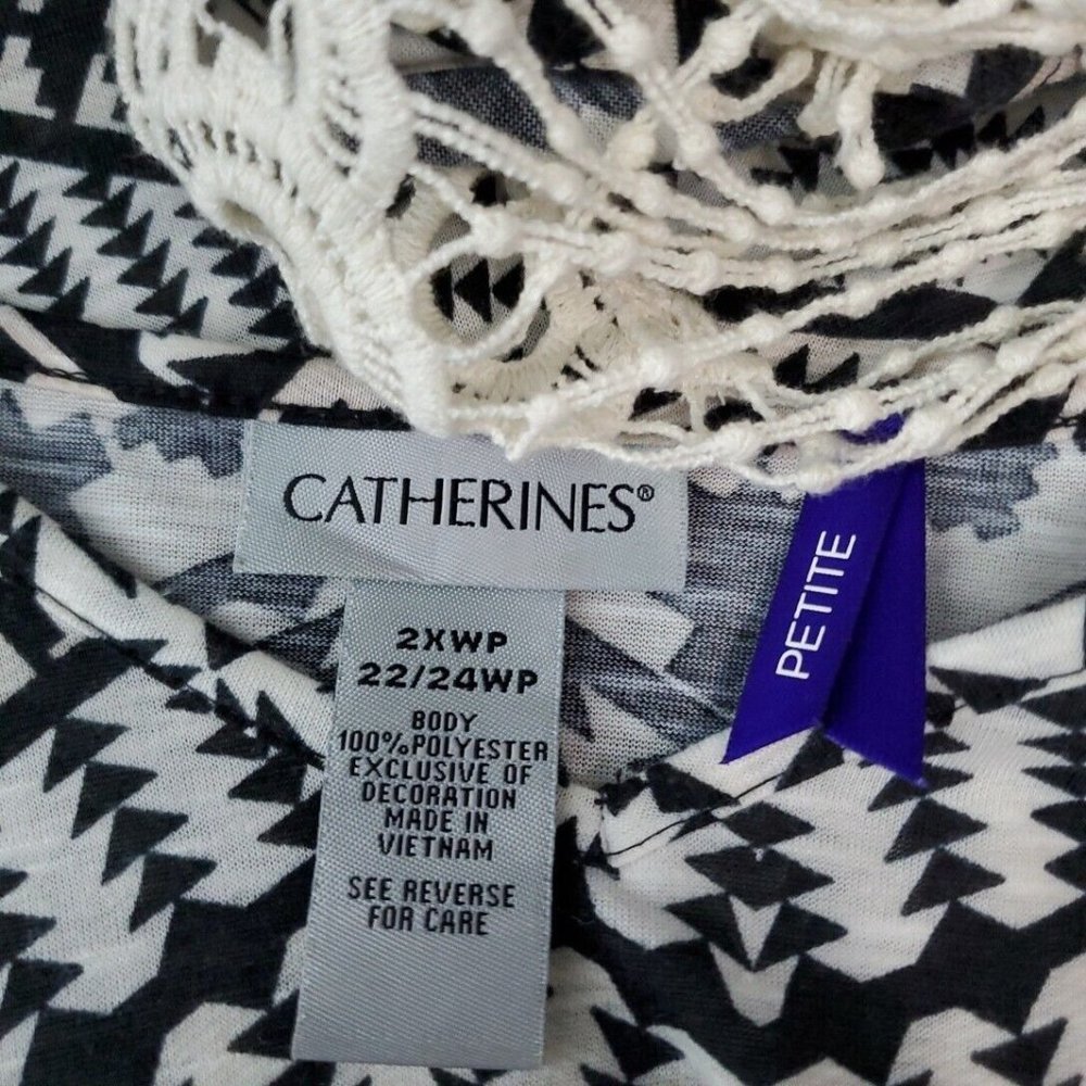 Catherines Top Plus Size 2X‎ Petite Tunic Fringe Stretch V-Neck Pullover Black - Picture 5 of 6